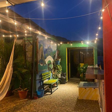 Hostal El Alebrije Valle de Bravo Luaran gambar