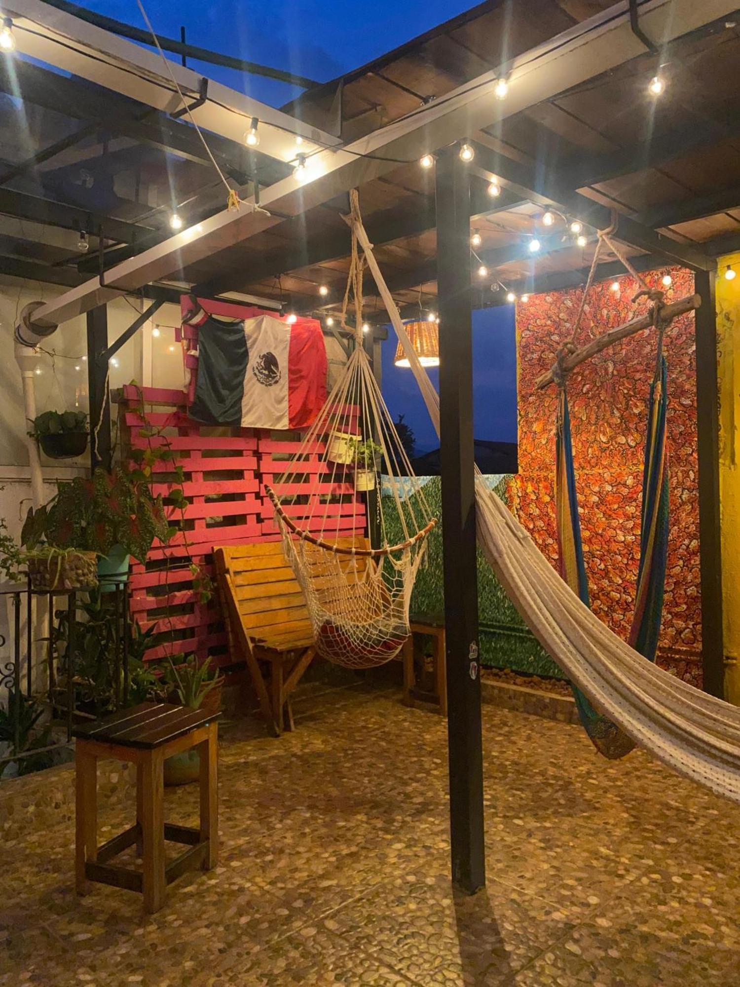 Hostal El Alebrije Valle de Bravo Luaran gambar